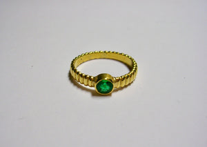 Scalloped Emerald Ring