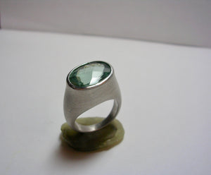 Green Amethyst Oval Ring