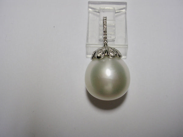 South Sea Pearl Pendant, Silver-White.