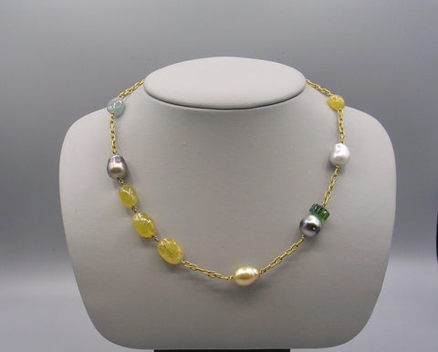 Necklace with South Sea pearls, black Tahitian pearls, carved tourmaline and aquamarines