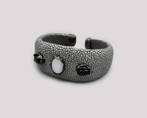 Wide Stingray Cuff