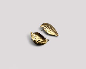 Sculpted Small Leaf Stud